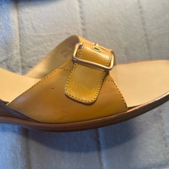 Leather COACH yellow mustard sandals 👡‎ size 10 - Picture 11 of 11